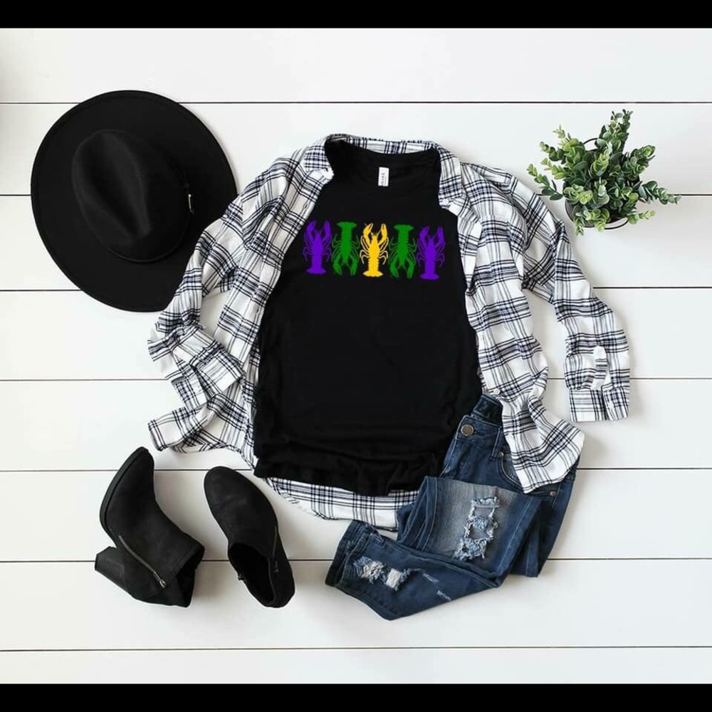 Graphic Tees - Picture 7 of 8